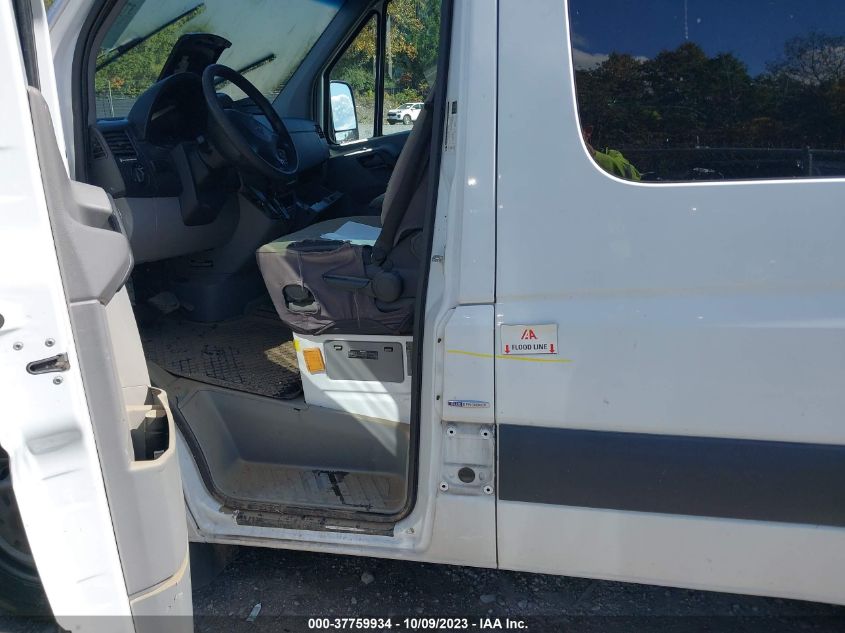 2014 MERCEDES-BENZ SPRINTER CREW VANS WD4PE8DC8E5858674