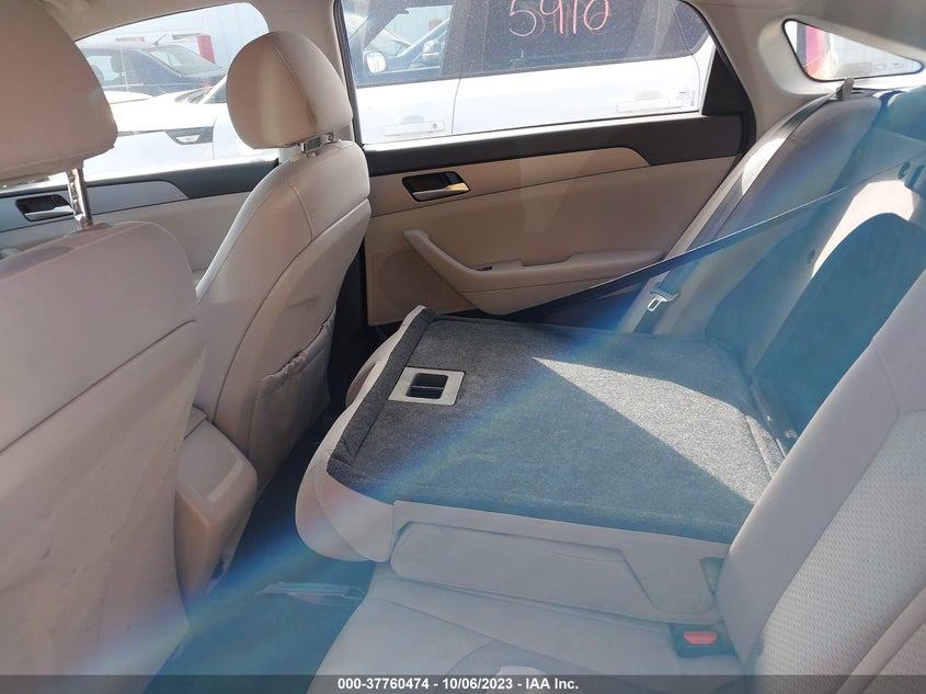 VIN 5NPE24AF2KH797917 2019 HYUNDAI SONATA SE