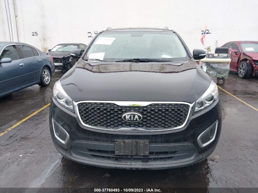 2016 KIA SORENTO LX - 5XYPGDA54GG111182