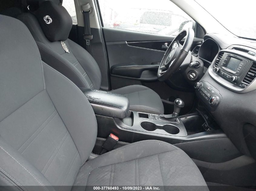 2016 KIA SORENTO LX - 5XYPGDA54GG111182