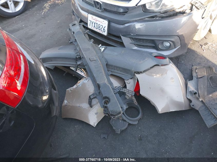 2014 KIA SOUL BASE - KNDJN2A28E7086268
