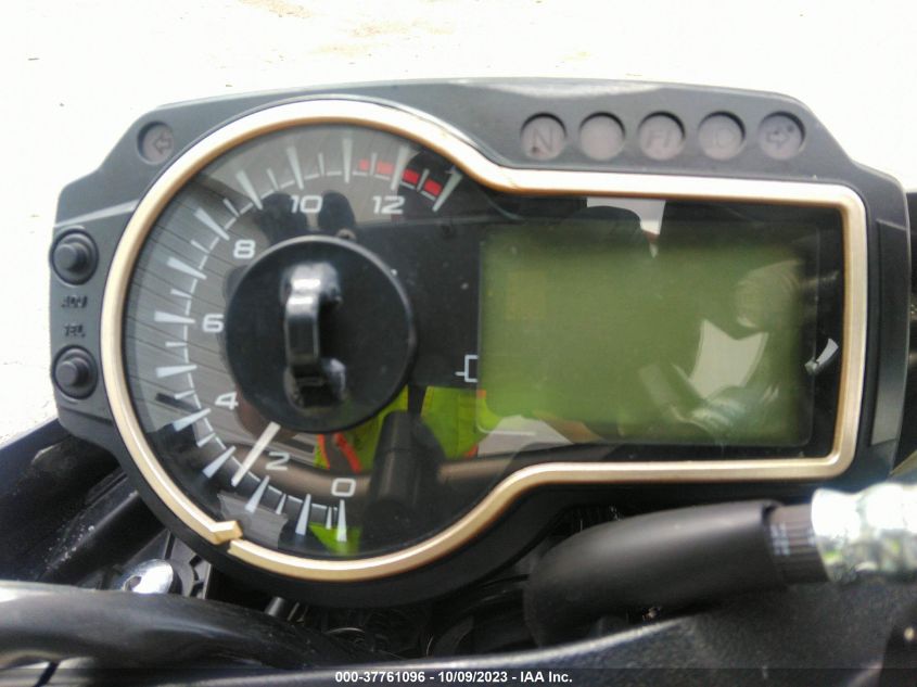 2015 SUZUKI GSX-S750 - JS1GR7NA2F2102227