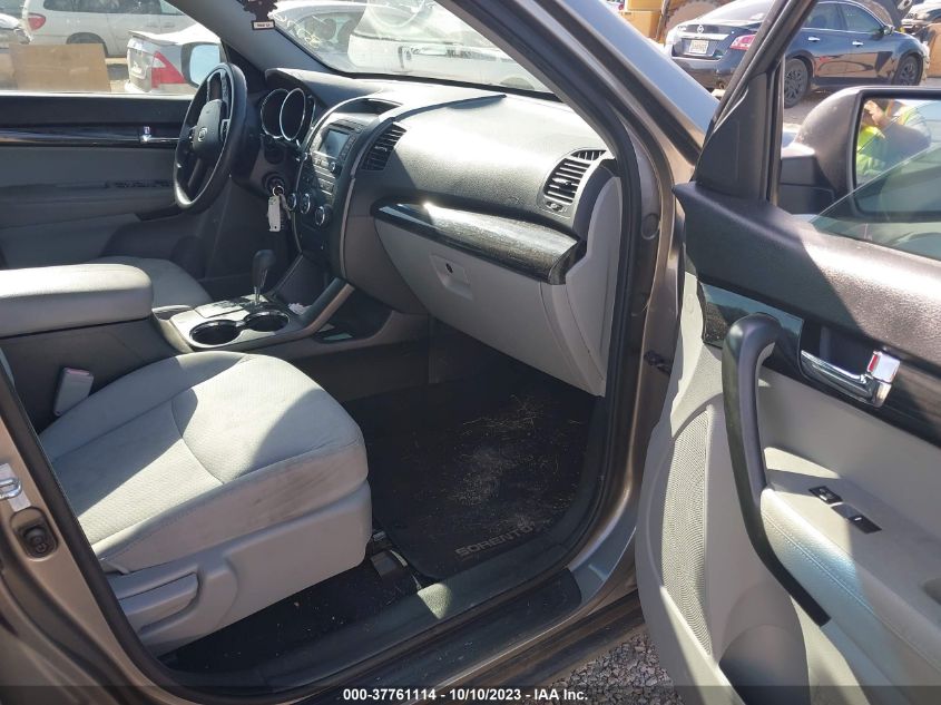 2013 KIA SORENTO LX - 5XYKT3A69DG325167