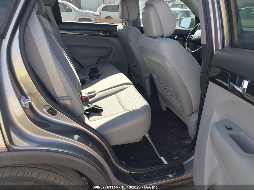 2013 KIA SORENTO LX - 5XYKT3A69DG325167