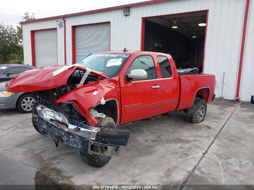 2013 CHEVROLET SILVERADO 1500 LT - 1GCRCSEA2DZ218938