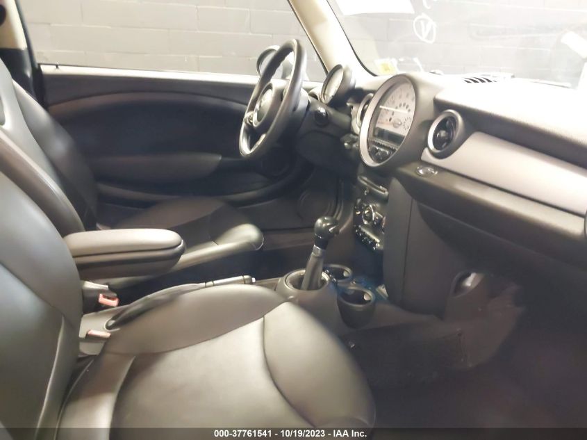 2014 MINI COOPER CLUBMAN WMWZF3C59ET493517