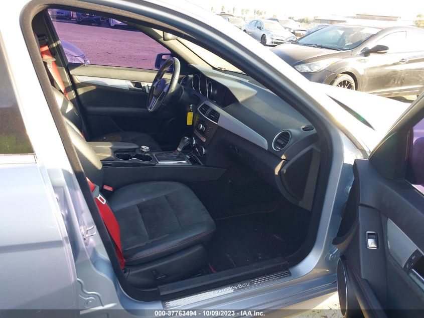 2013 MERCEDES-BENZ C-CLASS C 250 - WDDGF4HB2DA791180
