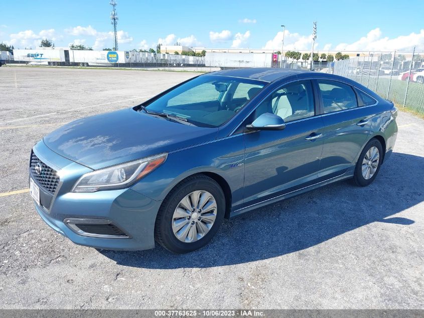 2016 HYUNDAI SONATA HYBRID SE - KMHE24L17GA038739