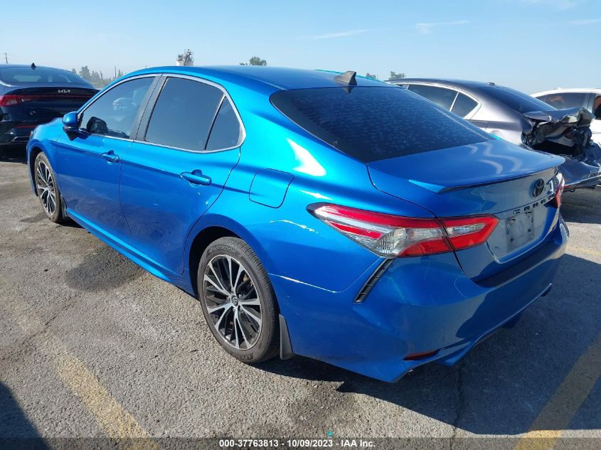 2018 TOYOTA CAMRY LE/SE/XLE/L - 4T1B11HK0JU122011