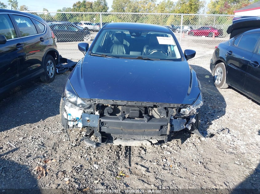VIN 3MZBN1V3XJM253471 2018 MAZDA MAZDA3 4-DOOR TOURING