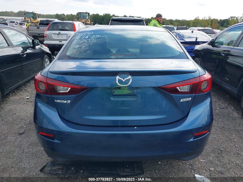 VIN 3MZBN1V3XJM253471 2018 MAZDA MAZDA3 4-DOOR TOURING
