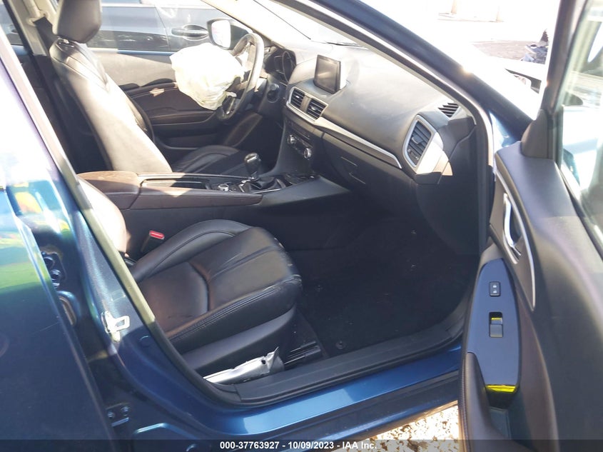 VIN 3MZBN1V3XJM253471 2018 MAZDA MAZDA3 4-DOOR TOURING