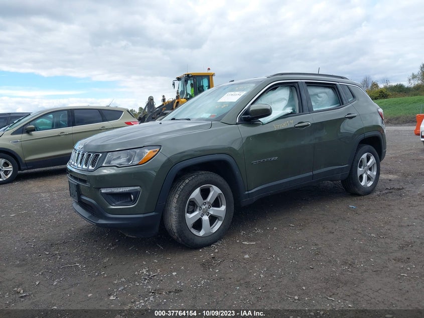 VIN 3C4NJDBB1JT484662 2018 JEEP COMPASS LATITUDE