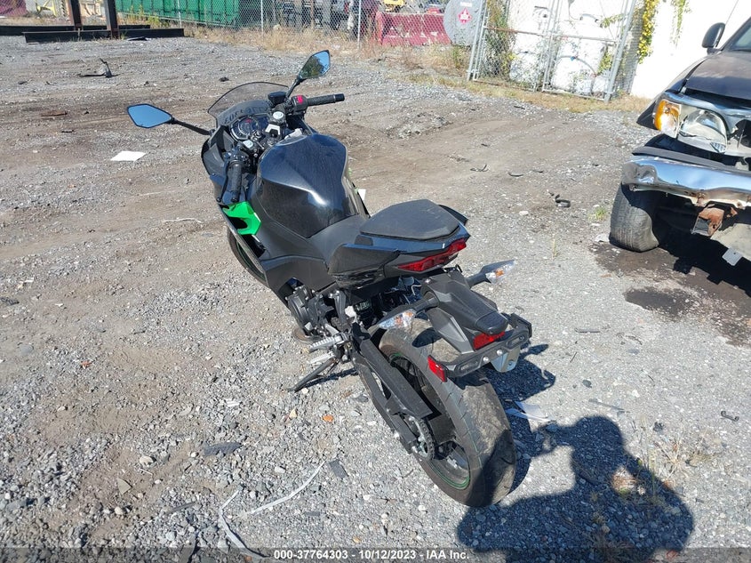 VIN JKAEXKG10PDAS2768 2023 KAWASAKI EX400