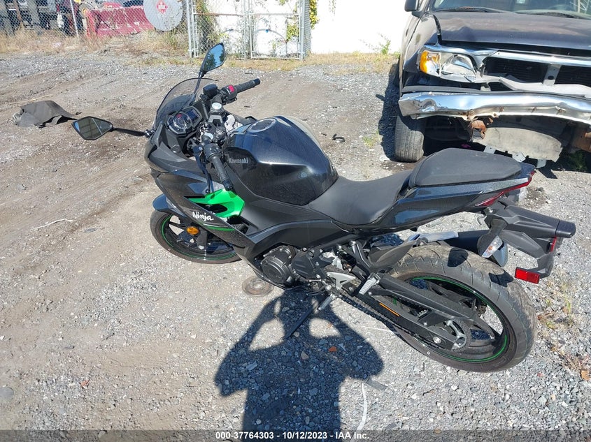 VIN JKAEXKG10PDAS2768 2023 KAWASAKI EX400