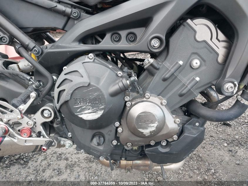 2015 YAMAHA FZ09 JYARN33E1FA007149