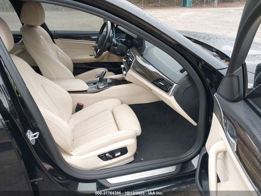 VIN WBAJR3C04LWW64243 2020 BMW 5 SERIES 530I