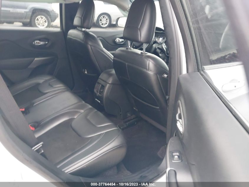 VIN 1C4PJLLB8KD164652 2019 JEEP CHEROKEE LATITUDE PLUS