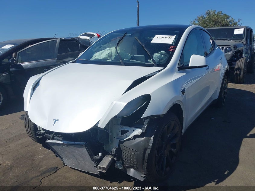 VIN 7SAYGDEE9PA059084 2023 TESLA MODEL Y LONG RANGE