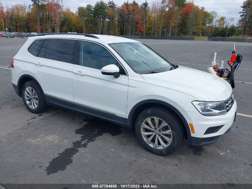 2018 VOLKSWAGEN TIGUAN SE - 3VV3B7AX5JM132313