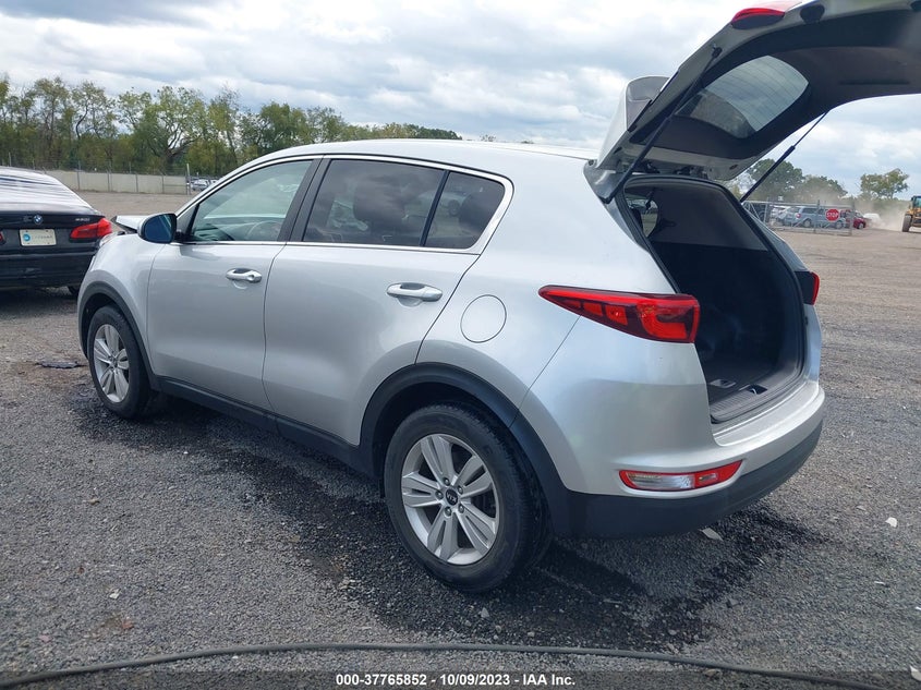 VIN KNDPM3AC3J7385351 2018 KIA SPORTAGE LX