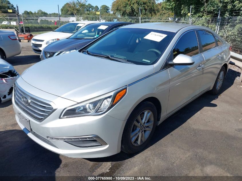 2015 HYUNDAI SONATA 2.4L SE - 5NPE24AF6FH003409