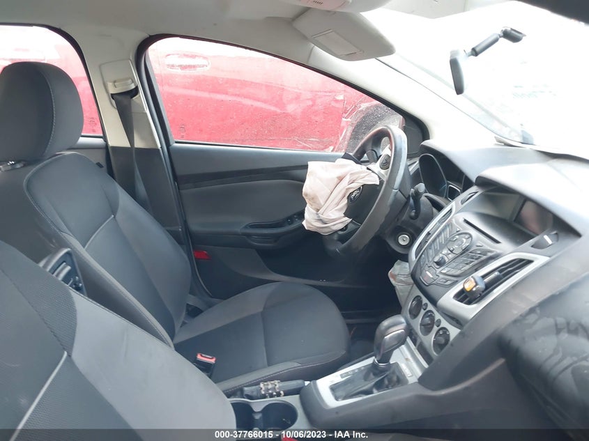 2014 FORD FOCUS VIN: 1FADP3F23EL234443