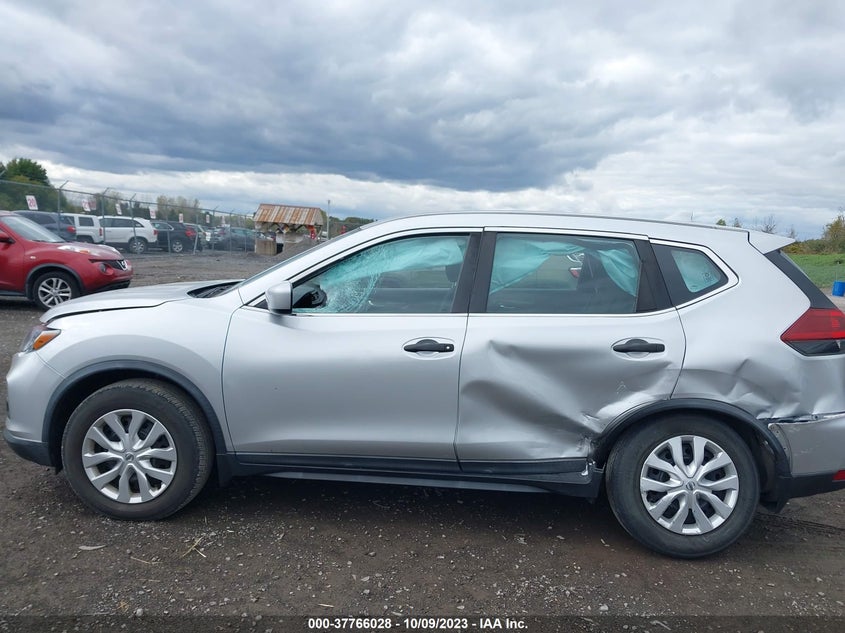 VIN KNMAT2MV1JP585077 2018 NISSAN ROGUE S