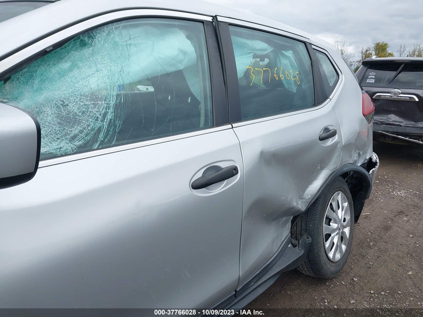 VIN KNMAT2MV1JP585077 2018 NISSAN ROGUE S