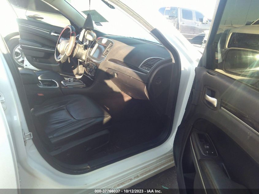 2016 CHRYSLER 300 LIMITED - 2C3CCAAG6GH248401