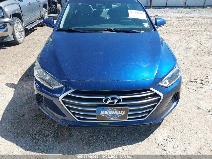 VIN 5NPD84LF0JH233902 2018 HYUNDAI ELANTRA SEL