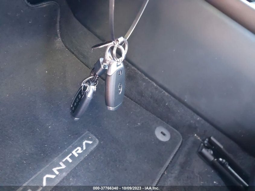 2022 HYUNDAI ELANTRA HYBRID LIMITED - KMHLN4AJXNU032155