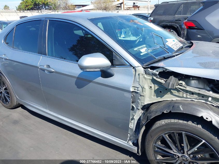 2022 TOYOTA CAMRY SE - 4T1T11AK0NU661474