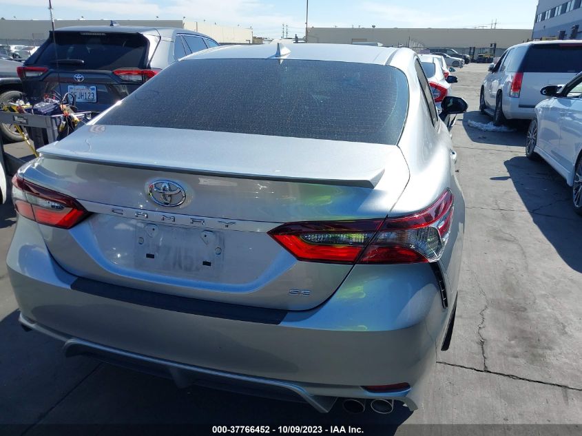 2022 TOYOTA CAMRY SE - 4T1T11AK0NU661474