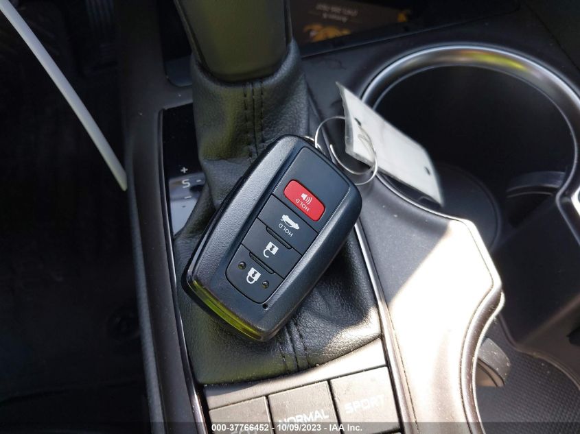 2022 TOYOTA CAMRY SE - 4T1T11AK0NU661474