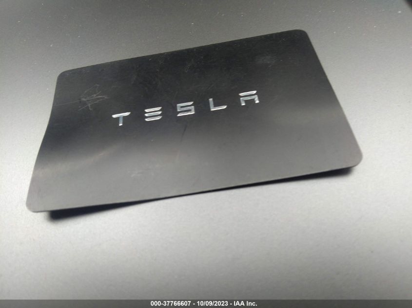 2021 TESLA MODEL Y - 5YJYGDEE6MF198939