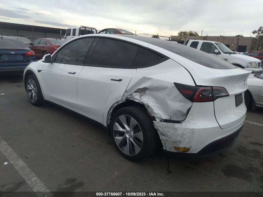 2021 TESLA MODEL Y - 5YJYGDEE6MF198939