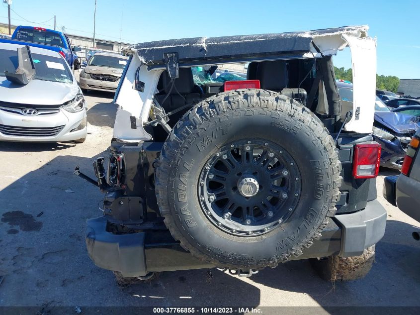 2014 JEEP WRANGLER UNLIMITED ALTITUDE - 1C4BJWEG5EL325621