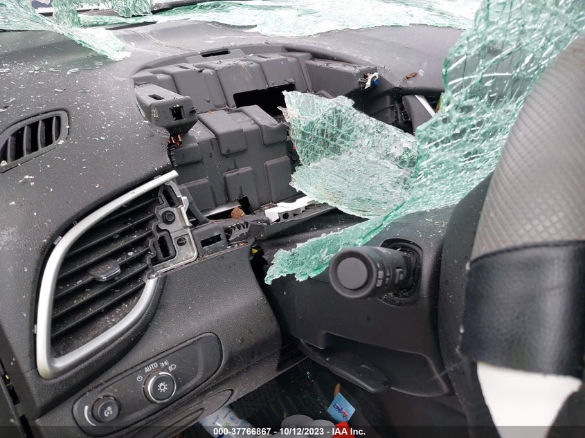 VIN KL7CJNSB1JB509409 2018 CHEVROLET TRAX LS