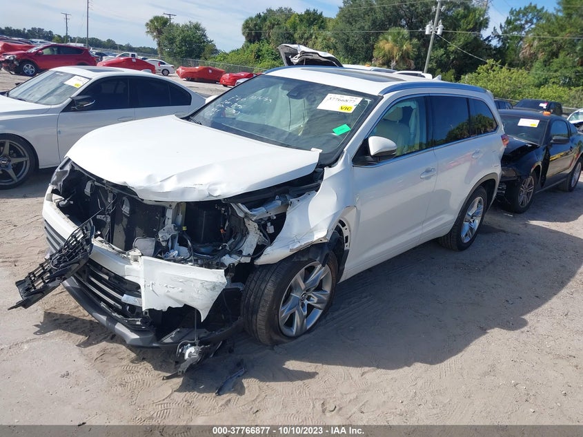 VIN 5TDYZRFHXHS217963 2017 TOYOTA HIGHLANDER LIMITED/LTD PLATINUM