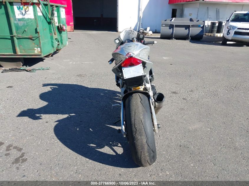 2016 APRILIA RSV4 2D4RKUB07GS000344