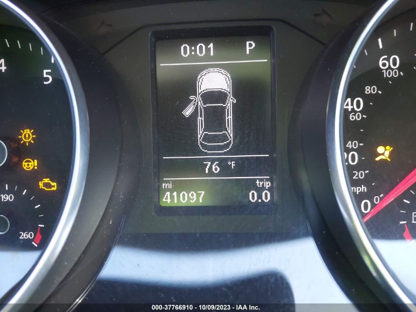 2018 VOLKSWAGEN PASSAT 2.0T S/R-LINE - 1VWAA7A32JC013655