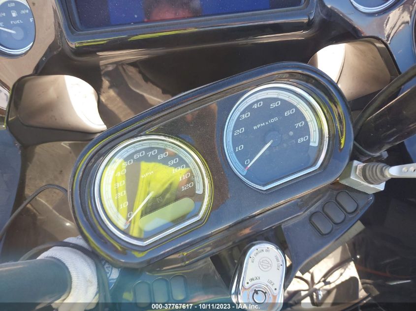 2022 HARLEY-DAVIDSON FLTRK 1HD1KZF14NB657722