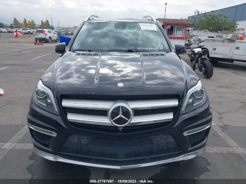 2016 MERCEDES-BENZ GL GL 550 4JGDF7DE2GA673225