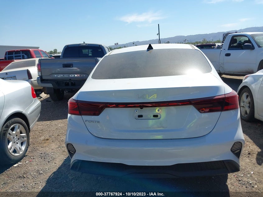 VIN 3KPF24AD4NE460242 2022 KIA FORTE FE/LXS