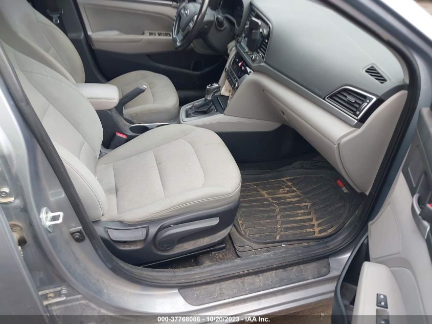 2017 HYUNDAI ELANTRA SE - 5NPD84LF5HH019109