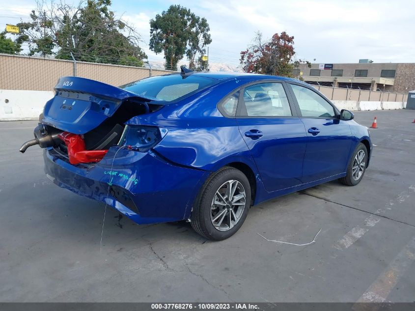 3KPF24AD2PE629676 Kia Forte LXS 4