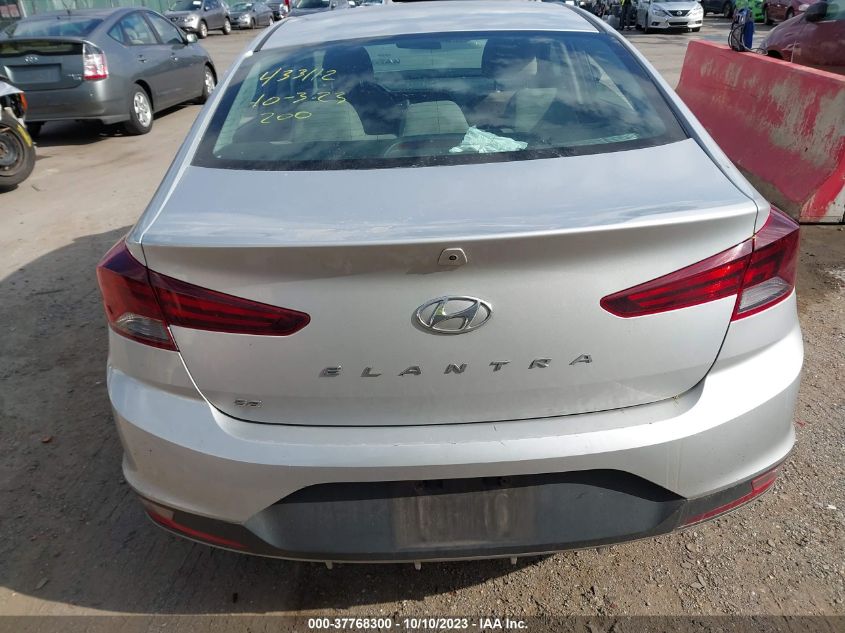 2019 HYUNDAI ELANTRA SE - 5NPD74LF9KH497964