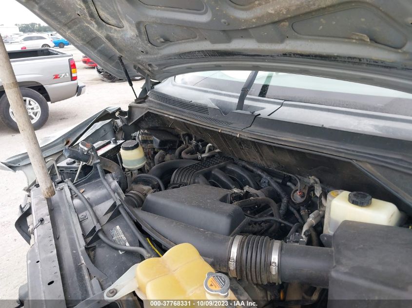 2016 NISSAN NVP S/SV 5BZBF0AA6GN851442