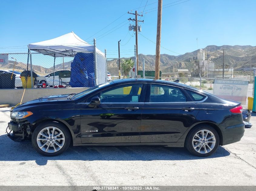 3FA6P0LU5KR199933 Ford Fusion Hybrid SE 15